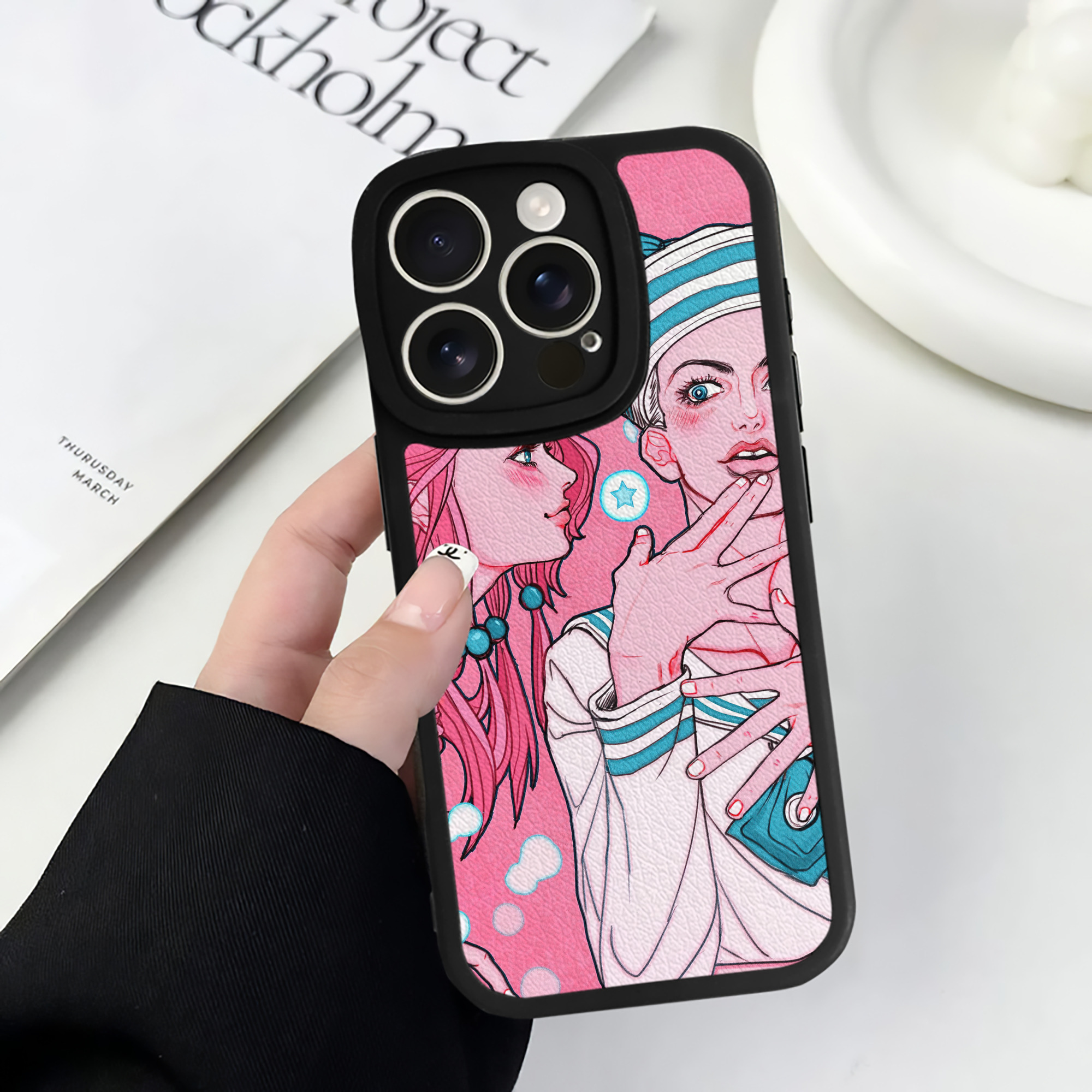 （画像用） ジョジョの奇妙な冒険 JoJo's Bizarre Adventure 【iPhone 16シリーズ対応】シリコンスマホケース（レザー調） 材質：シリコン